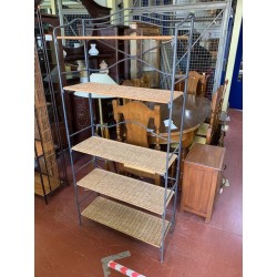 Estanteria plegable forja y mimbre