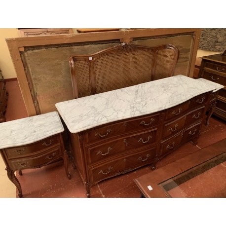 Comoda Luis xv + 2 mesillas tapa marmol