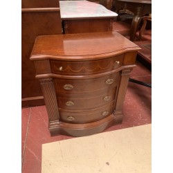 Pareja de mesillas clasicas madera nogal