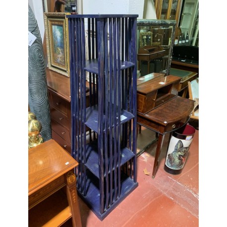 Estanteria colonial piramide tonos azules