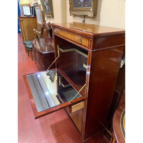 Mueble bar 2/p estilo clasico madera clara