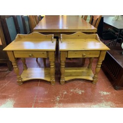 Pareja de mesillas rusticas 1/c madera maciza