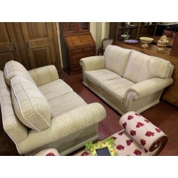 Sofa 2/p clasico brazo redondo tap beige