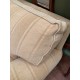 Sofa 2/p clasico brazo curvo tap beige