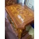 Comoda secreter antigua con formas y marqueteria