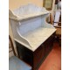 Mueble antiguo con marmol parte superior