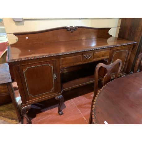 Aparador estilo chippendale en caoba
