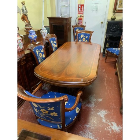 Mesa comedor nogal con marqueteria y silleria