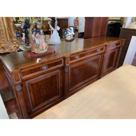 Aparador clasico madera noble 4/p 3/c
