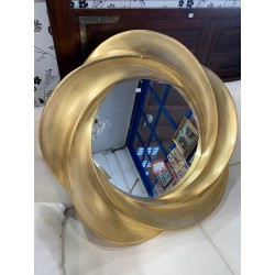 Espejo diseño en dorado