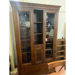 Vitrina rustica maciza 2/p cristal y 2 cajones