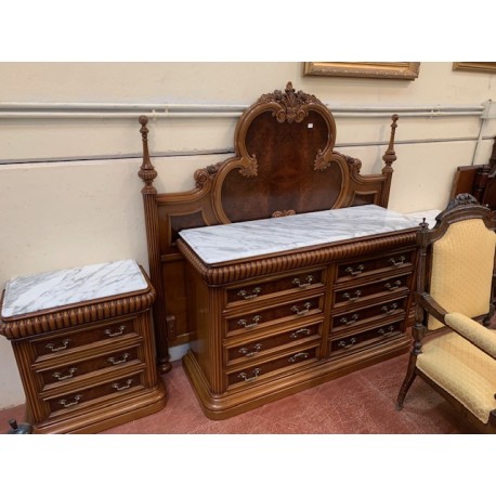 Dormitorio matrimonio clasico madera nogal con tapas marmol