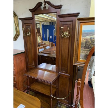 Perchero entrada nogal macizo de la firma Almazan