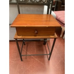 Pareja de mesillas forja y madera 1/c