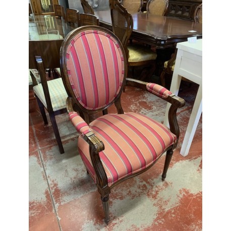 Sillon con brazos madera vista tap rayas
