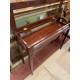 Consola clasica con vitrina