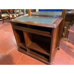 Mesa auxiliar despacho sobre piel