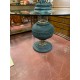 Mesa comedor columna resina y metacrilato tapa cristal redonda