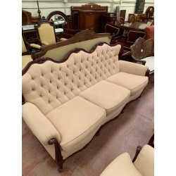 Sofa tipo luis xv con 2 butacas tap color beige
