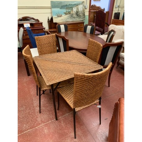 Mesa cuadrada forja y rattan + 4 sillas