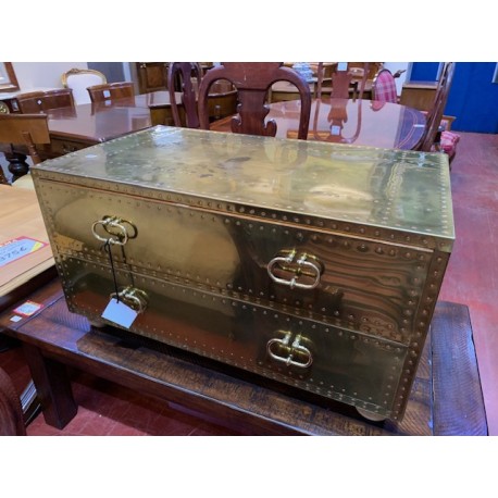 Mueble latonado tipo arcon latonado 2/c de la firma Almazan
