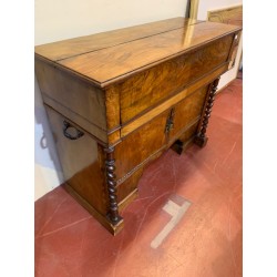 Mueble antiguo armonium con columnas en madera de palosanto