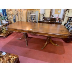 Mesa comedor en madera de nogal con 2 pies
