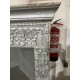 Mueble rinconera balines con tallas en color plata