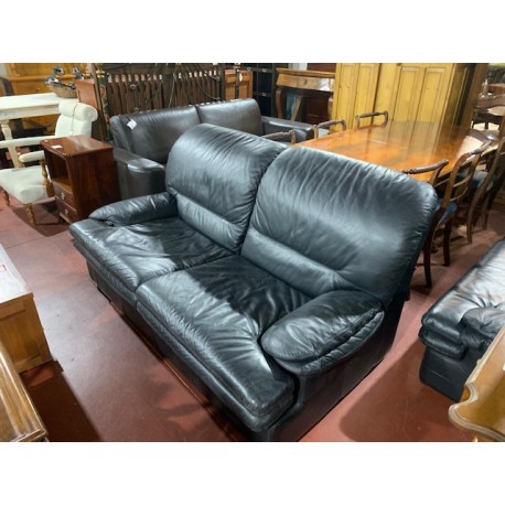 Sofas 3+2 en piel negros