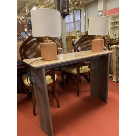 Consola moderna patas madera color ceniza tapa marmol travertino