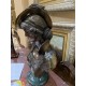 Busto femenino modernista forrado laton